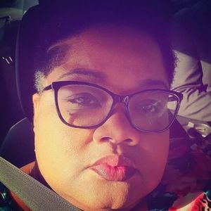 Meet your Posher, Latonya